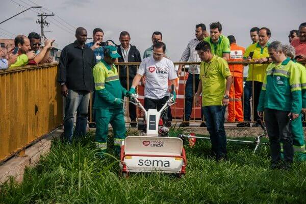 Avenida Aricanduva recebe ações de zeladoria do Programa SP Cidade Linda