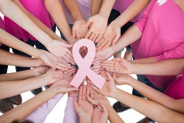 Outubro Rosa: o que precisamos saber sobre o câncer de mama