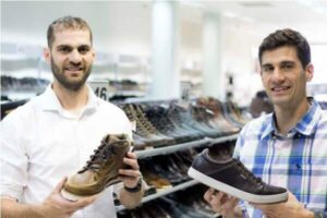 Sapato Grande promove desconto de 20% em calçados masculinos acima do tamanho 44