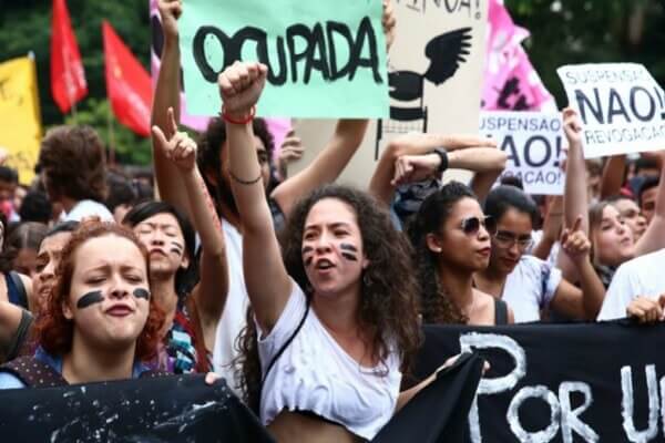 Associação protetora dos direitos do coentro
