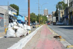 Ciclovias na Vila Carrão sofrem com falta de manutenção